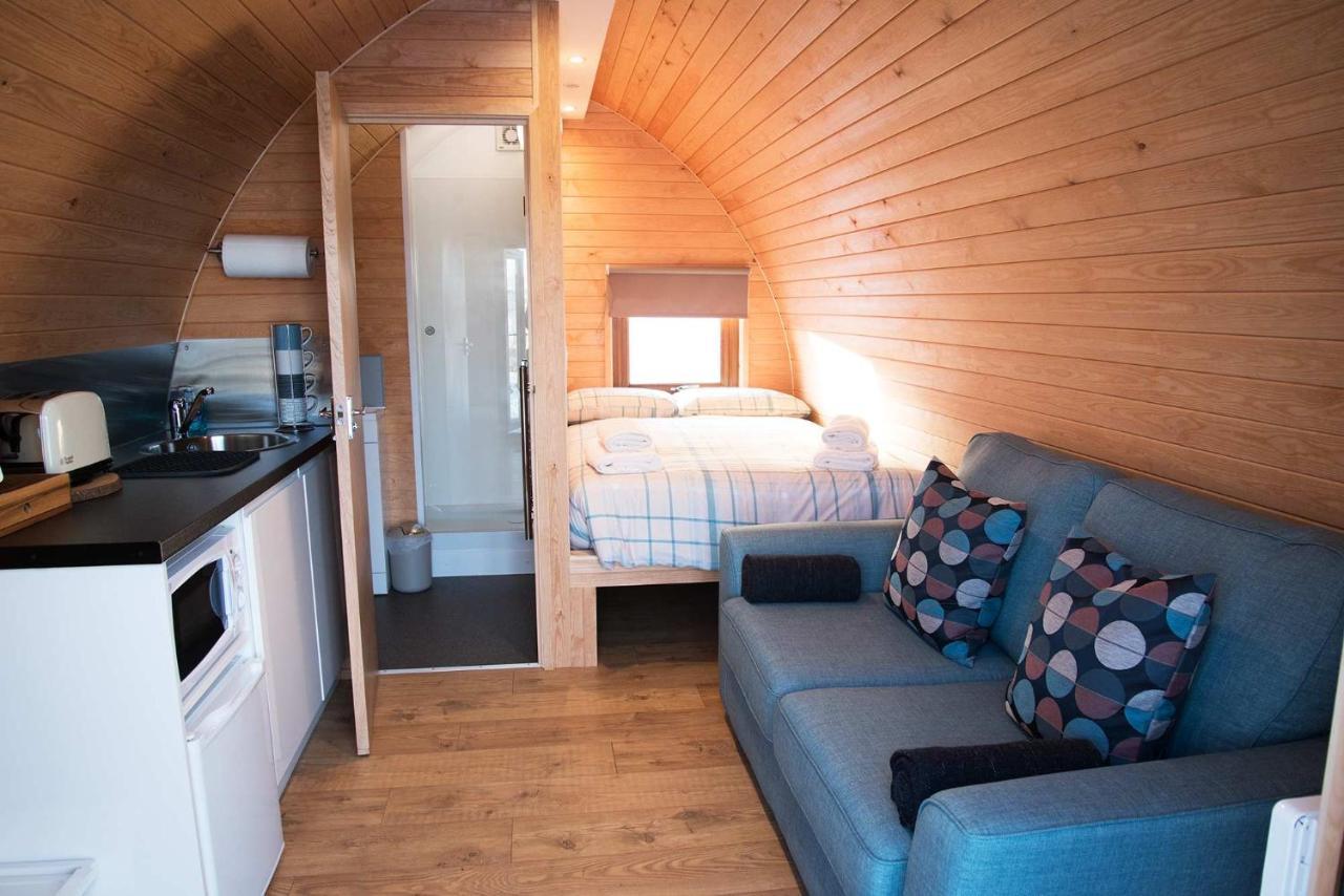 Skeabost View Pods Skye Villa Portree Exterior foto