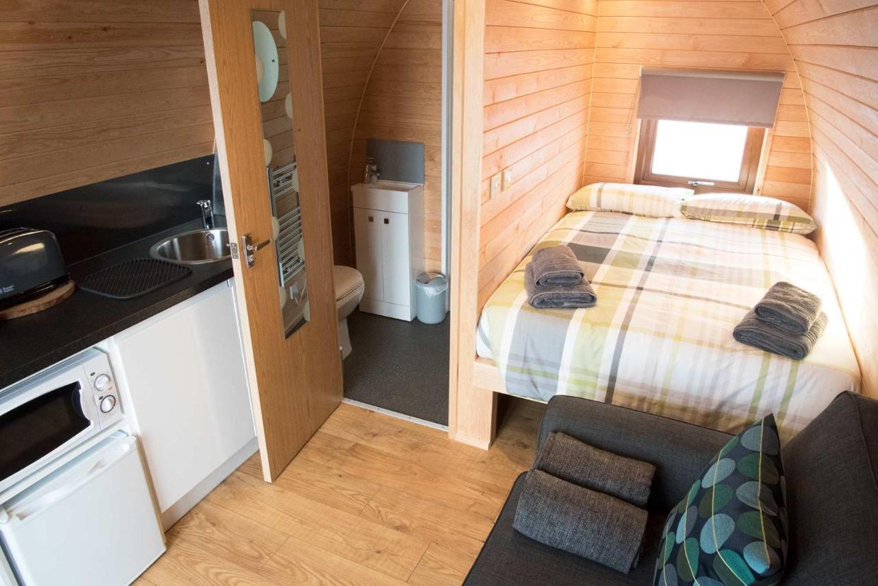 Skeabost View Pods Skye Villa Portree Exterior foto